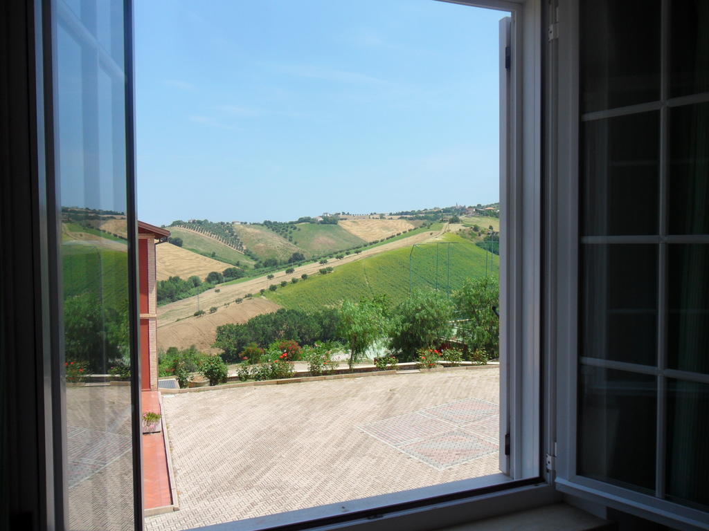 Fattoria Cerreto Hotel Mosciano SantʼAngelo Cameră foto